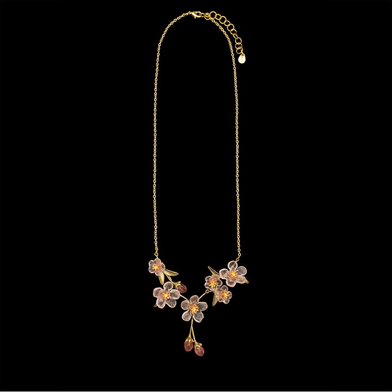 Momo-no-Hana Necklace 16