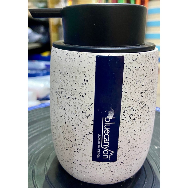 BLUECANYON VERONA SOAP DISP BEIGE 8.2D x 12.1Hcm