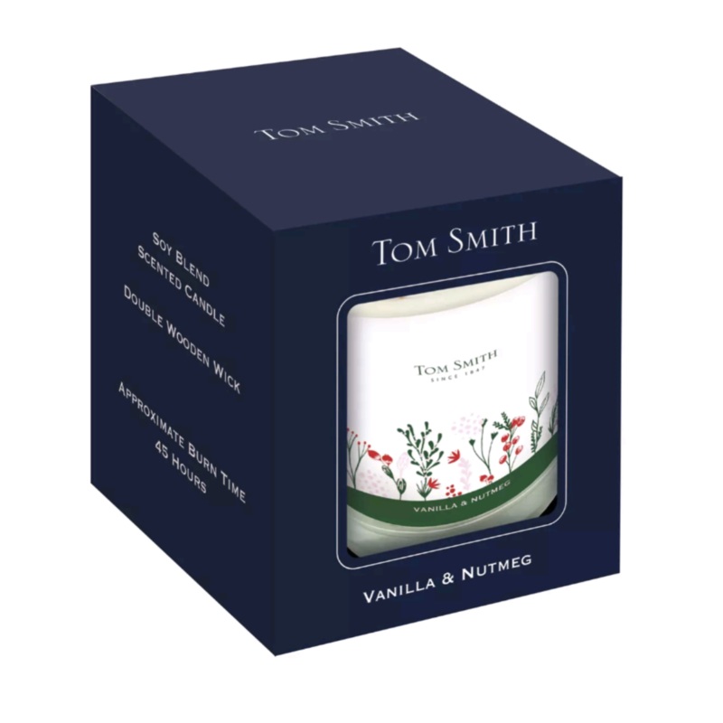 TOM SMITH SOY BLEND SCENTED CANDLE WITH DOUBLE WOODEN WICK – VANILLA & NUTMEG