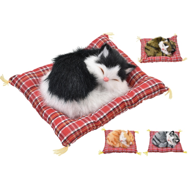 13cm Cats Lying On Blankets – 4 Assorted Colours
