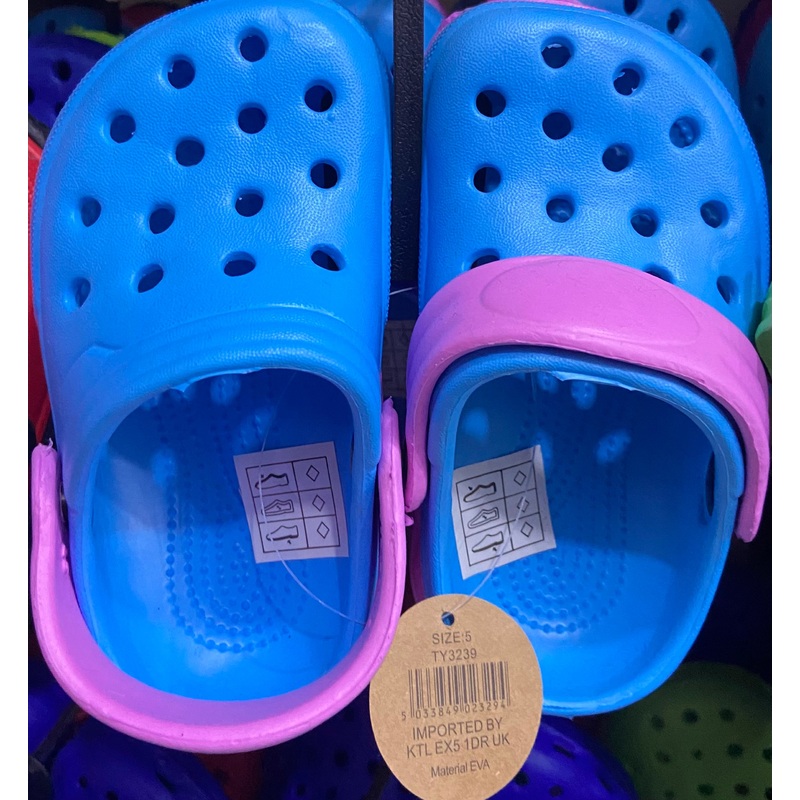 Clog Surf Shoe Infants  UK Size 5