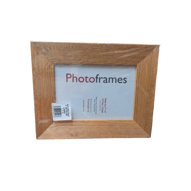 Bevelled Cherry 7 x 5 wooden Frame
