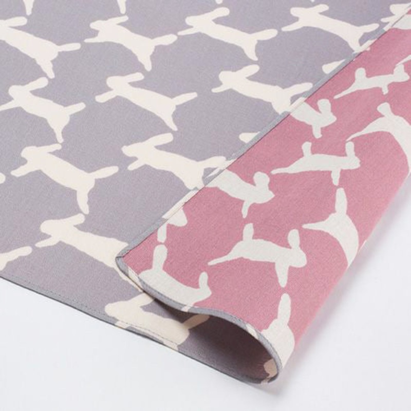 Cho Musubi – run run run  gray/pink – Double Sided Dyeing  GA  run run run / – Furoshiki 100 x 100 cm