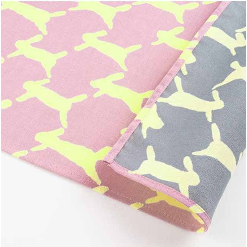 Cho Musubi -run run run pink/moss green – Double Sided Dyeing  GA  run run run / – Furoshiki 50 x 50 cm