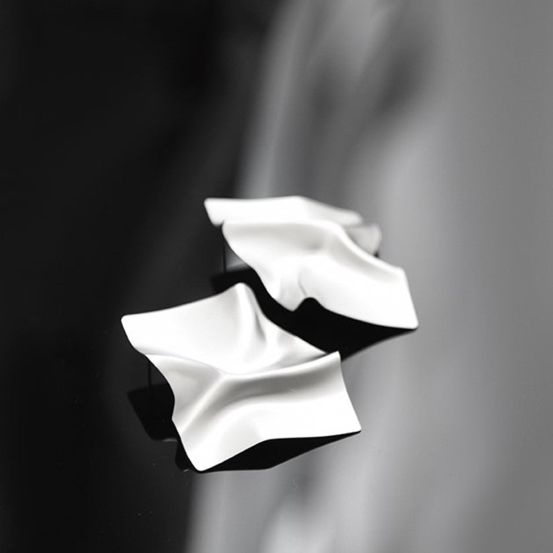 Mobula Earrings