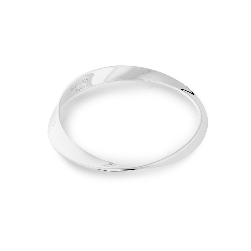 Twist Shiny Bangle