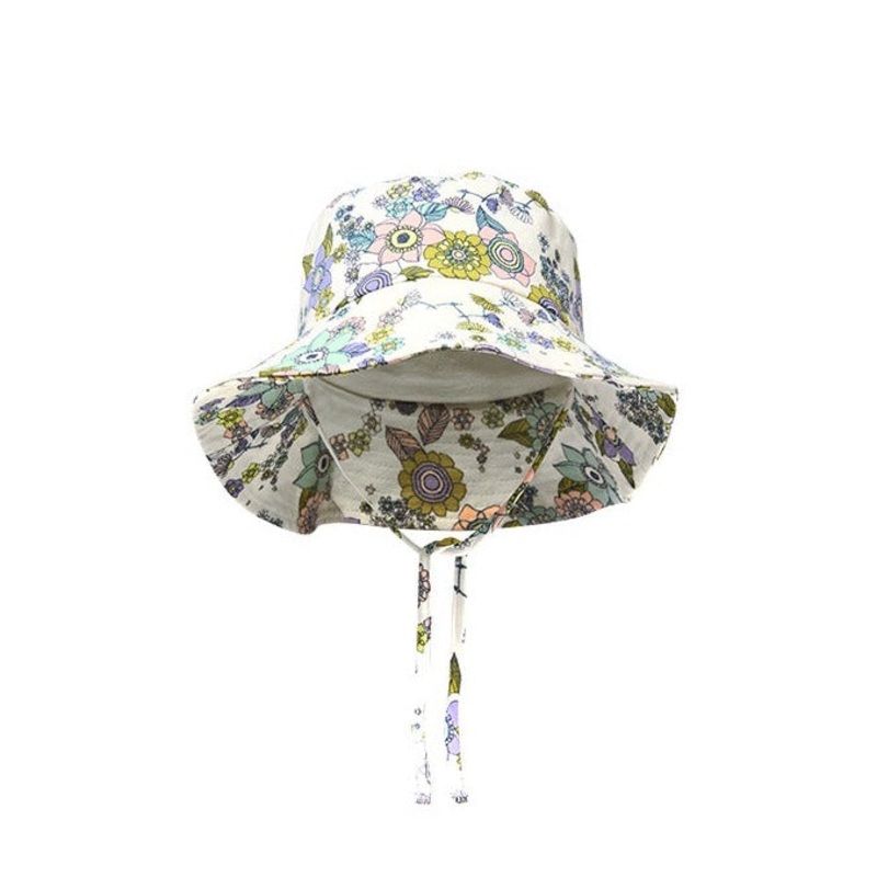 Daisy Chain Junior Hat – Off White