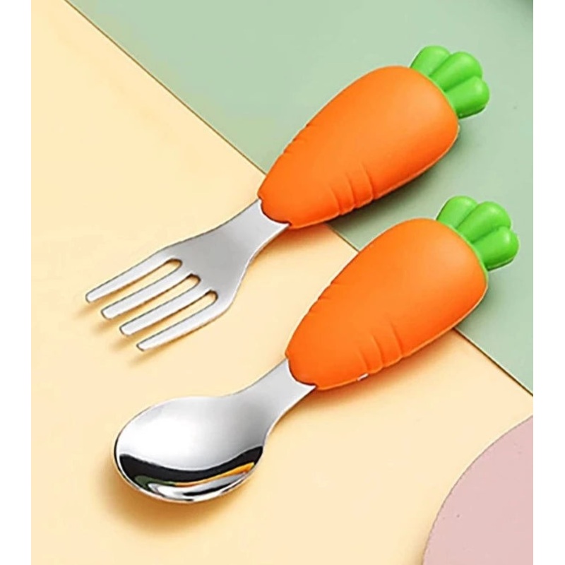 Carrot Design Stainless Steel Spoon and Fork Set