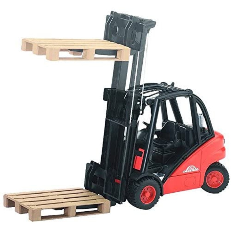 Linde Forklift + 2 Pallets