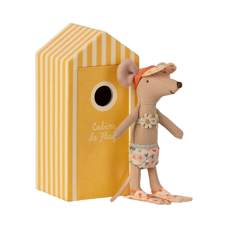 Beach Mouse Big Sister in Cabin