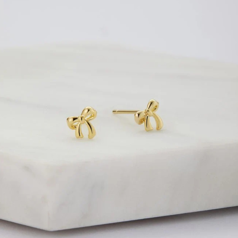 Charlotte Stud Gold
