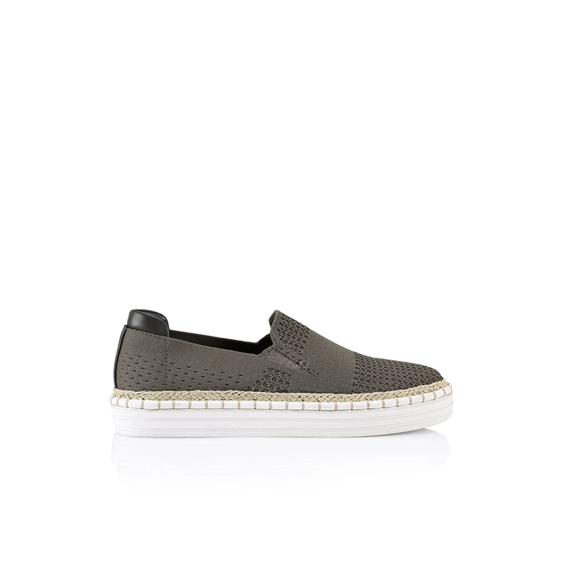 Queen Knit Sneaker